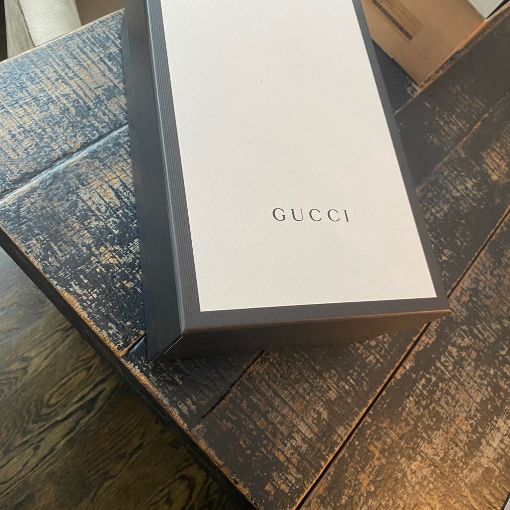 New Gucci shoebox with dust bags